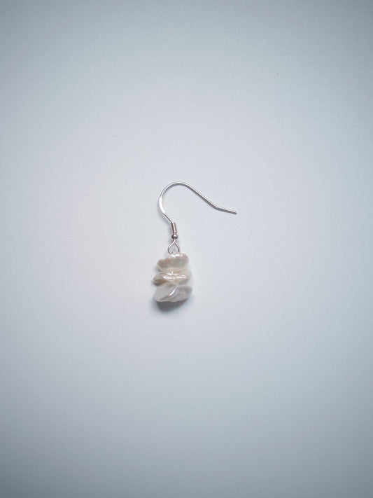 Pearlson 春分花瓣流蘇珍珠耳環（單邊：短邊）